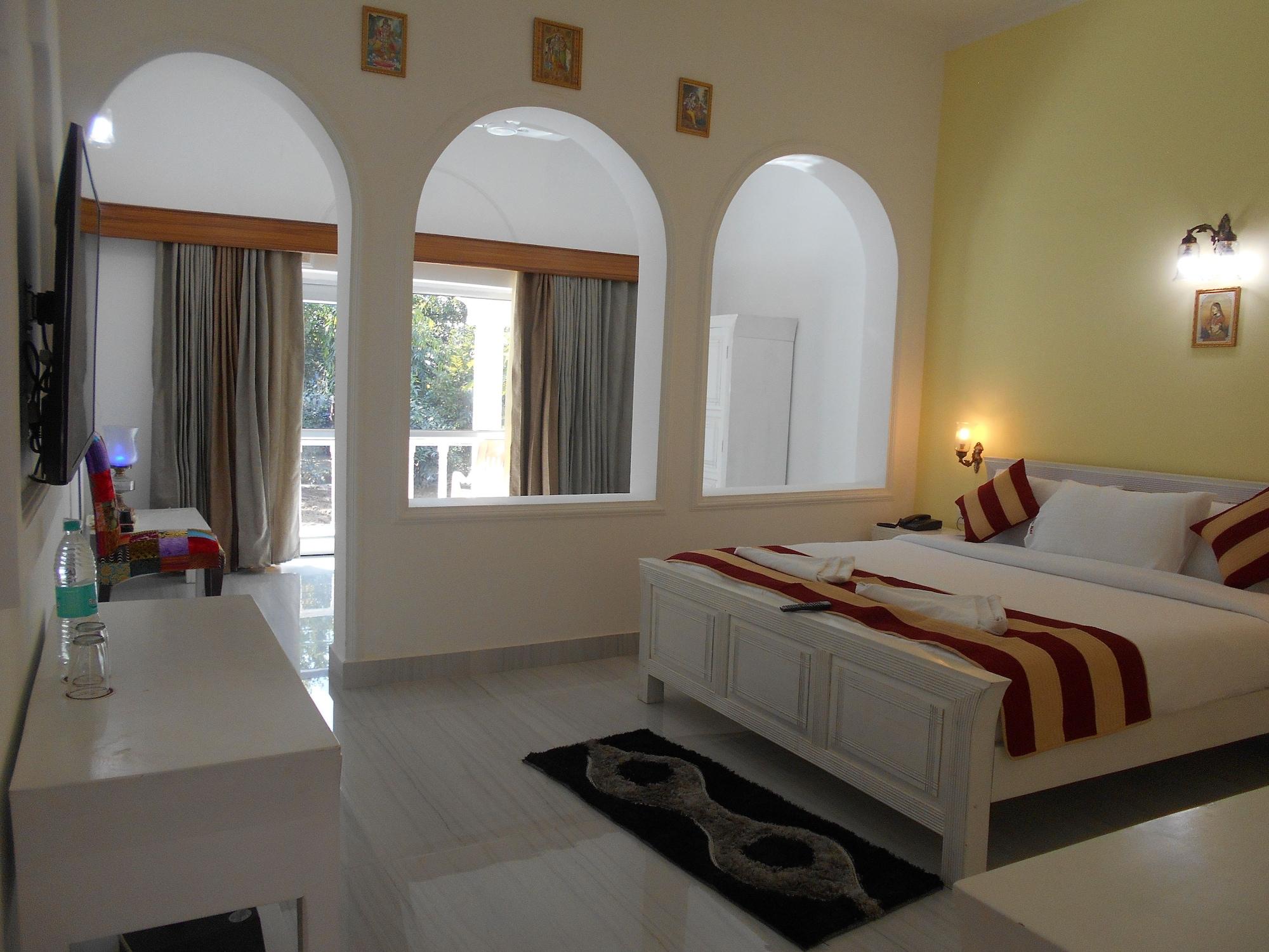 Hotel Isabel Palace Khajuraho Ngoại thất bức ảnh