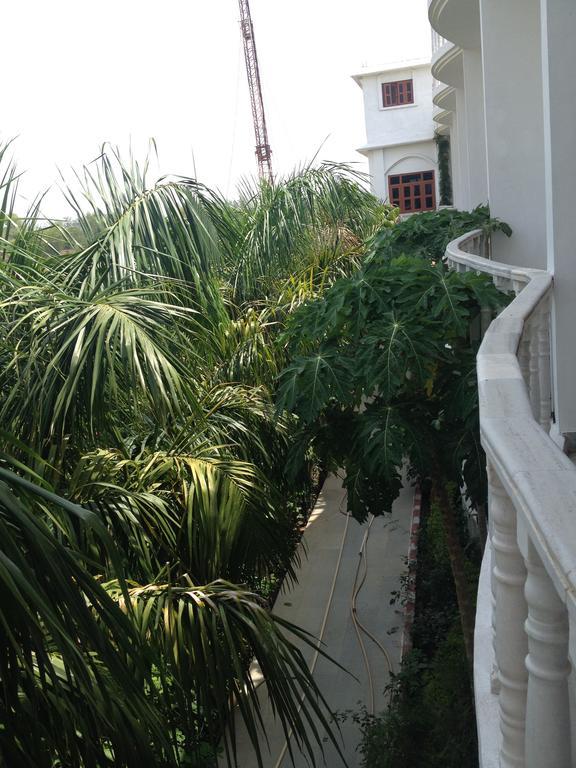 Hotel Isabel Palace Khajuraho Ngoại thất bức ảnh