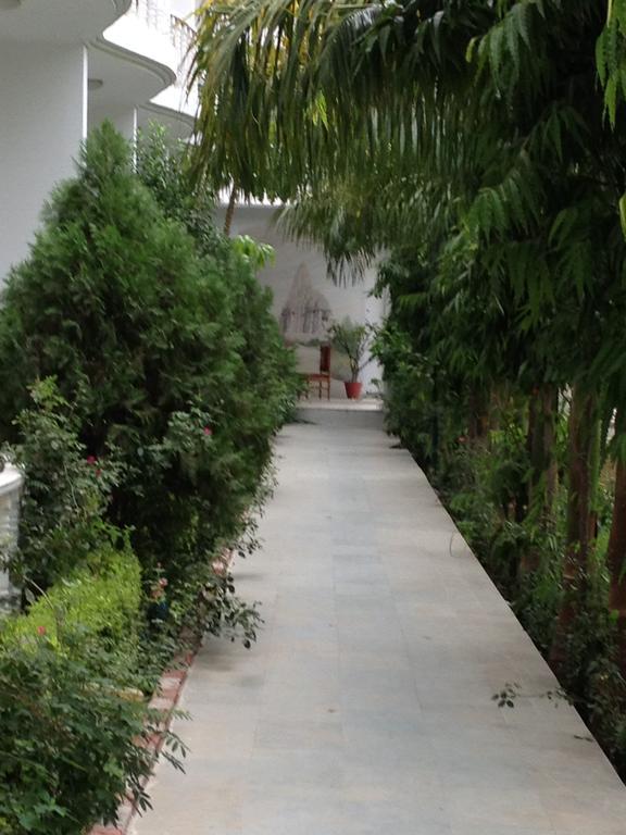 Hotel Isabel Palace Khajuraho Ngoại thất bức ảnh